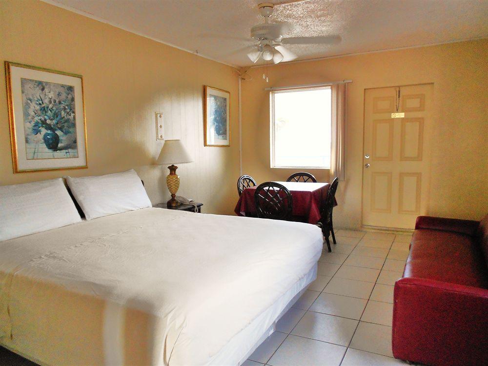 Diane Oceanfront Suites Голлівуд Екстер'єр фото
